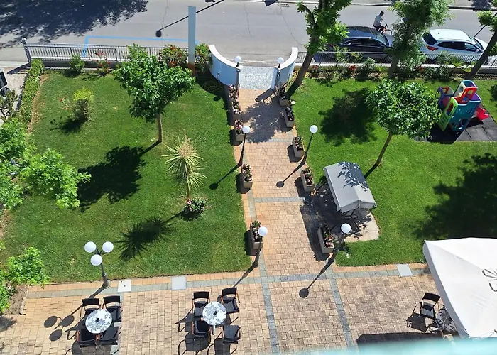 Massimo Ξενοδοχείο 3*